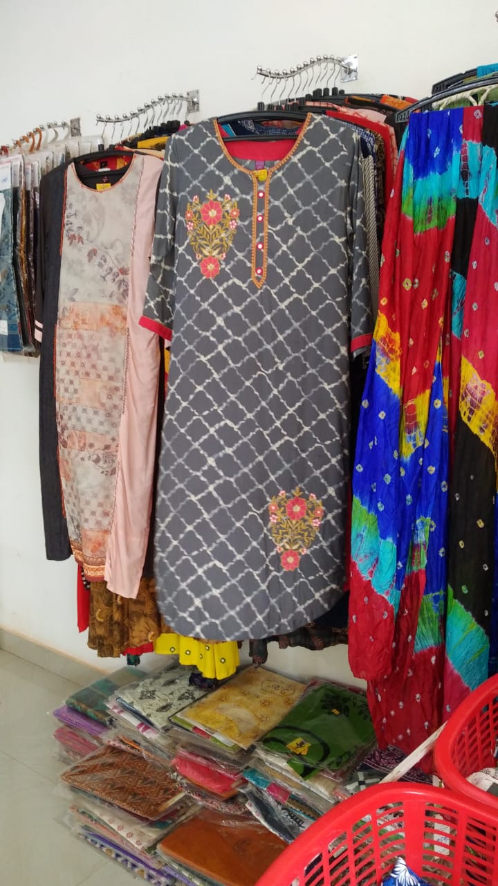 PRASHASTHI  COLLECTIONS(TALAP)